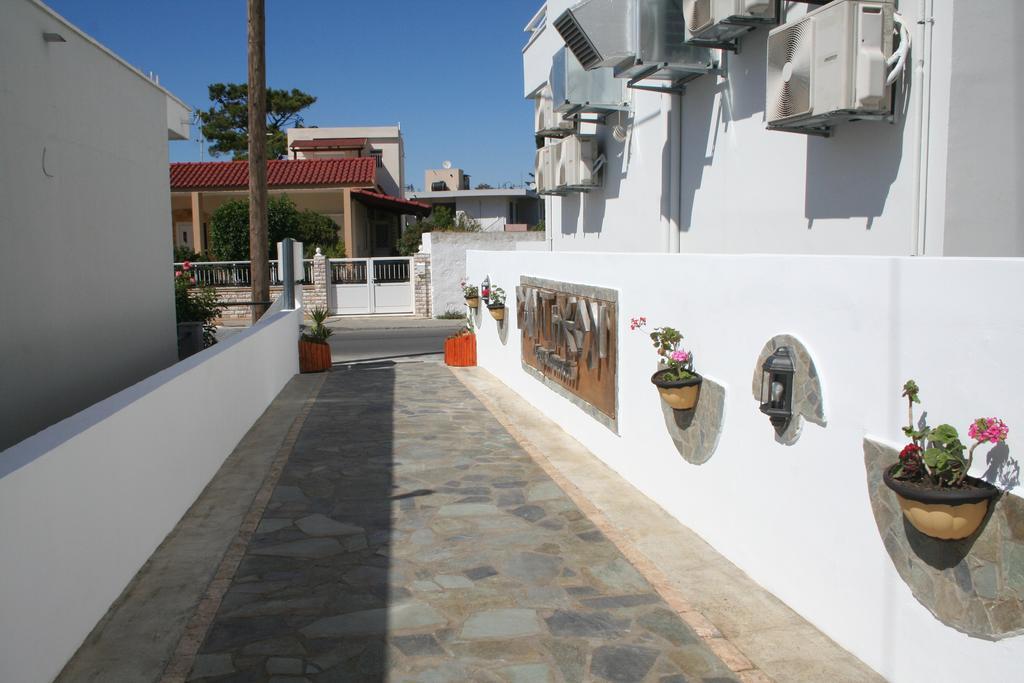 Pantheon Deluxe Apartments Archangelos  Exterior photo